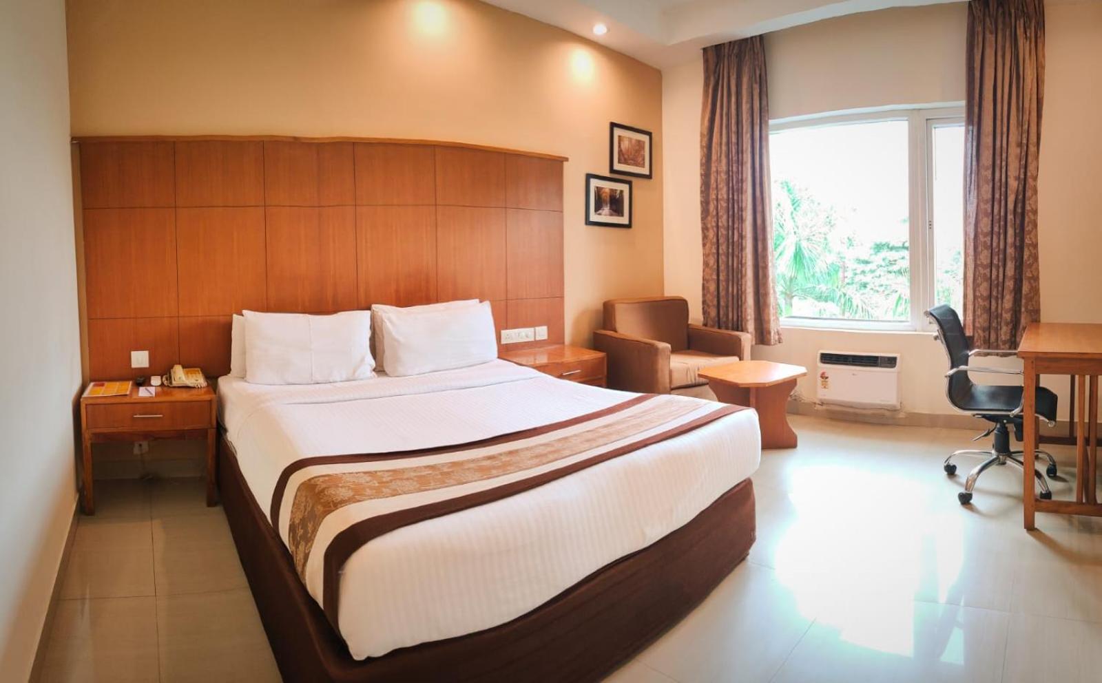 La Franklin Hotel Bhubaneswar Exterior foto